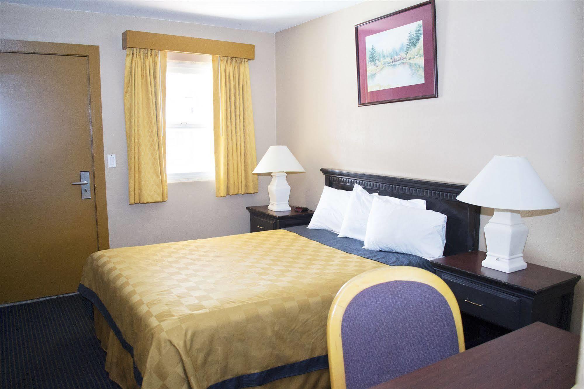 Travelodge By Wyndham Northern Arizona University Downtown FlagstaffFlagstaff  Kültér fotó